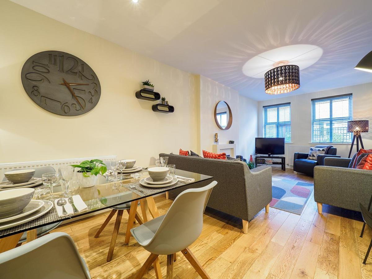 2 Brocklehurst Holiday home *